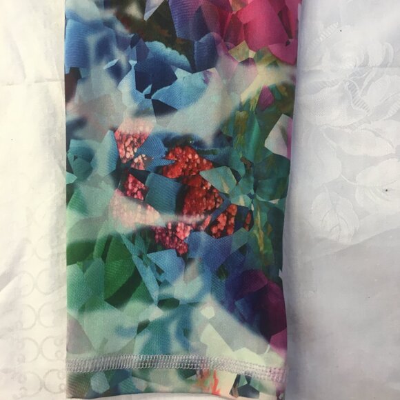 Live Love Dream Pretty Floral Capri Pants Womens Size XS Stretch Exercise Yoga - Picture 3 of 15